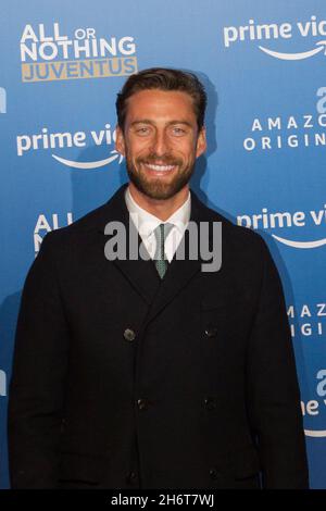 Turin, Italien. November 2021. Claudio Marchisio ist zu Gast bei der Präsentation von „alles oder nichts: Juventus“. Juventus Football Club und Amazon Prime Video präsentierten „All or Nothing: Juventus“, eine von Amazon produzierte und vertriebene Sportdokumentarserie, die Sportvereine hinter den Kulissen dokumentiert. „All or Nothing: Juventus“ wurde während der Fußballsaison 2020-2021 gedreht und wird ab dem 25. November 2021 ausgestrahlt. Stockfoto