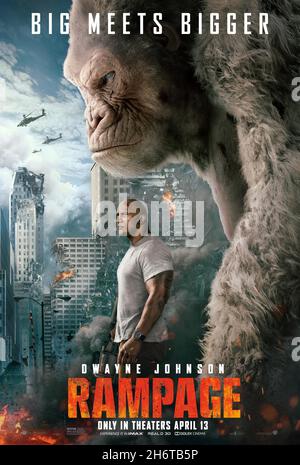 VERÖFFENTLICHUNG: 13. April 2018 TITEL: Rampage STUDIO: New Line Cinema REGIE: Brad Peyton PLOT: Als sich drei verschiedene Tiere mit einem gefährlichen Erreger infizieren, versuchen ein Primatologe und ein Genetiker gemeinsam, Chicago zu zerstören, MIT den HAUPTROLLEN: Dwayne Johnson, Naomie Harris, Malin Akerman. (Bild: © New Line Cinema/Entertainment Picos) Stockfoto