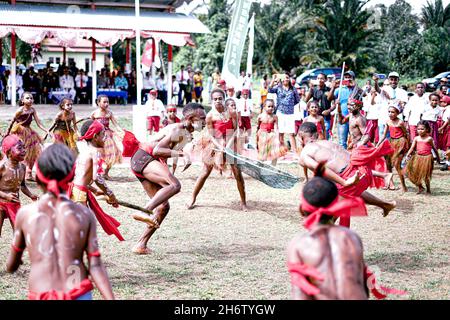 Papua Traditonaler Tanz Stockfoto