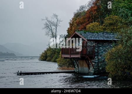 Duke of Portland Bootshaus am Ufer des Lake Ullswater im englischen Lake District Stockfoto