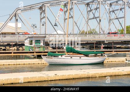 Diese Bilder stammen von einem Sitka DIY Boot Building Festival, das ich im vergangenen Sommer im Door County Maritime Museum in Sturgeon Bay Wisconsin fotografiert habe. Stockfoto