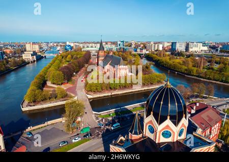 Luftaufnahme jüdische Synagoge und Kathedrale Kant Island Stadt Kaliningrad Russland. Stockfoto