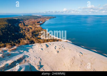 Nationalpark Kurische Nehrung von oben Kaliningrad Russland, Luftaufnahme von oben. Stockfoto