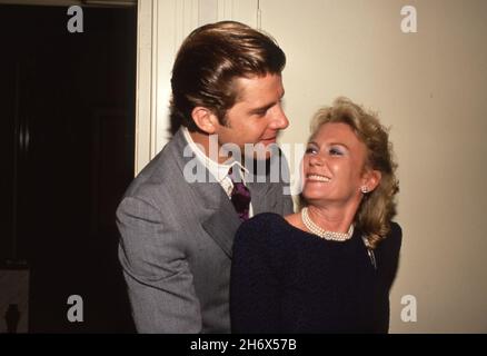 Maxwell Caufield und Juliet Mills um die 1980er Jahre Credit: Ralph Dominguez/MediaPunch Stockfoto