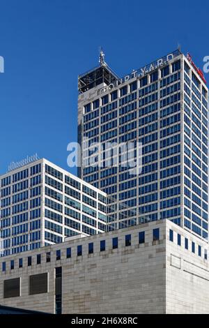 Altus, der 2nd größte Wolkenkratzer in Katowice (SL) an einem sonnigen Herbsttag. Stockfoto