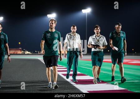 VETTEL Sebastian (ger), Aston Martin F1 AMR21, Portrait während des Formel 1 Ooredoo Qatar Grand Prix 2021, 20. Lauf der FIA Formel 1 Weltmeisterschaft 2021 vom 19. Bis 21. November 2021 auf dem Losail International Circuit, in Lusail, Katar - Foto: Florent Gooden/DPPI/LiveMedia Stockfoto