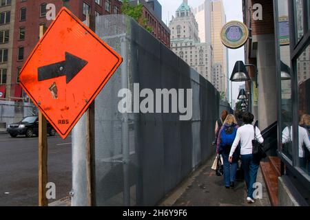 Toronto, Ontario, Kanada - 06/22/2010: Crowd Control Barriers use as part of Crown Management Planning in G-20 Stockfoto