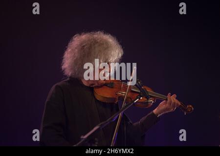 17. November 2021, Bologna, Italien: Angelo Branduardi im Celebrations Theatre in Bologna mit der Tour von ''Il Cammino dell'Anima' (Bild: © Carlo Vergani/Pacific Press via ZUMA Press Wire) Stockfoto