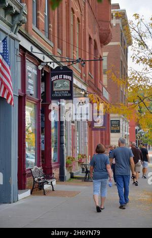 Cooperstown, New York, USA. Saubere und malerische Straße in der kleinen, im Bundesstaat New York gelegenen Stadt Cooperstown. Stockfoto