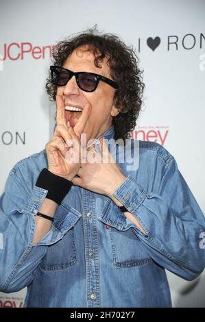 **DATEI FOTO** Mick Rock ist bei 72 verstorben. Mick Rock im Charlotte Ronson und JCPenney's Celebration of I Heart Ronson im Lighthouse at Chelsea Piers in New York City. 20. August 2009 Quelle: Dennis Van Tine/MediaPunch Stockfoto