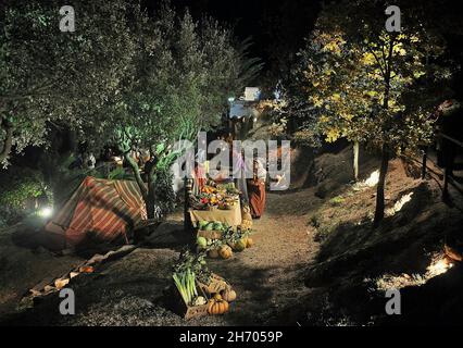 Lebende Krippe in der Gemeinde Corbera de Llobregat der katalanischen Region Bajo Llobregat in der Provinz Barcelona, Katalonien, Spanien Stockfoto