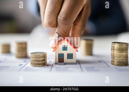 Kalender House Investment Konzept. Immobilienhypothek Stockfoto