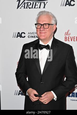 Los Angeles, USA. 18th. November 2021. LOS ANGELES, USA. 18. November 2021: David Linde bei den Annual American Cinematheque Awards 35th zu Ehren von Scarlett Johansson im Beverly Hilton Hotel. Bildquelle: Paul Smith/Alamy Live News Stockfoto