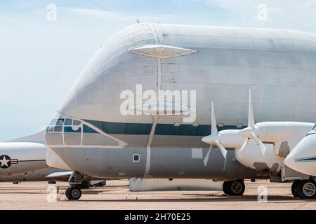 Aero Spacelines B 377 SG Super Guppy Transport 1956 1994 Raum ...