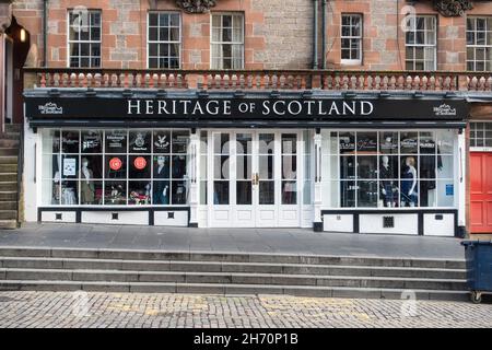 Heritage Of Scotland Geschenkkleidung Souvenir Shop Lawnmarket Edinburgh Schottland Scottish Kilt Shop Stockfoto