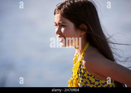 Porträt von schönen Brünette Mädchen Stockfoto