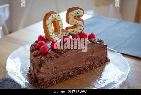 Geburtstagstorte 0,5 Jahr. 6 Monate Baby Geburtstag. Babygeburtstag Stockfoto