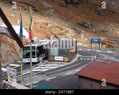 Livigno, Italien - 29. September 2021: Livigno ist eine Stadt und ein Gebiet mit besonderer Verwaltung in der Region Lombardei in den italienischen Alpen, in der Nähe des Südwestens Stockfoto