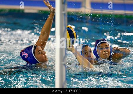 (11/18/2021) in Aktion während des Waterpolo Euro League Women, Gruppe B, Tag 1 zwischen Lille UC und Sirens Malta beim Polo Natatorio, 18th. November 2021 in Rom, Italien. (Foto von Domenico Cippitelli/Pacific Press/Sipa USA) Stockfoto