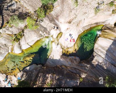 Purcaraccia Wasserfälle, Canyoning, Schwimmen auf Korsika, Frankreich Stockfoto