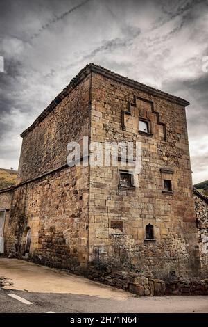 Landschaften der Gemeinde Kantabrien in Spanien. Stockfoto