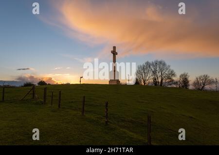 Herve, Belgien - 2. November 2021: Beobachtungsposten MN29 war Teil der Festung von Battice. Lüttich. Herbstregentag. Selektiver Fokus Stockfoto