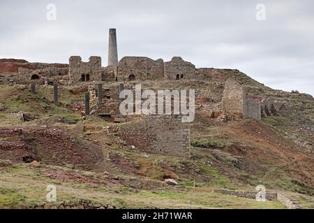 Levant Tin Mine an der Küste von North Cornwall Stockfoto