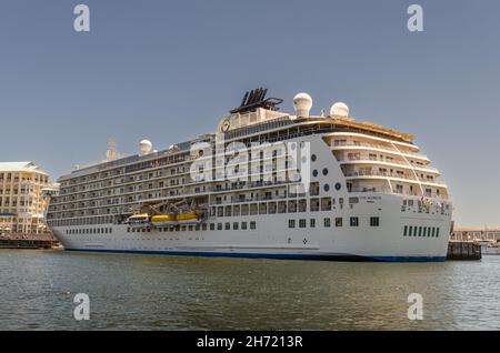 MS The World, ein Kreuzfahrtschiff mit Wohnsitz in Kapstadt, 28. Dezember 2011. Stockfoto