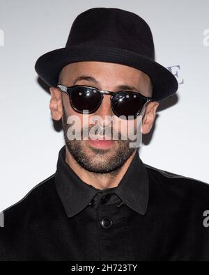 18. November 2021 – Los Angeles, Kalifornien – JR. Die Premiere von „Paper and Glue: A JR Project“ in Los Angeles Stockfoto