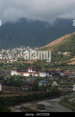 Der Thimphu Dzong in der Hauptstadt Thimphu ist der Regierungssitz für das Himalaya-Bergreich Bhutan. Stockfoto