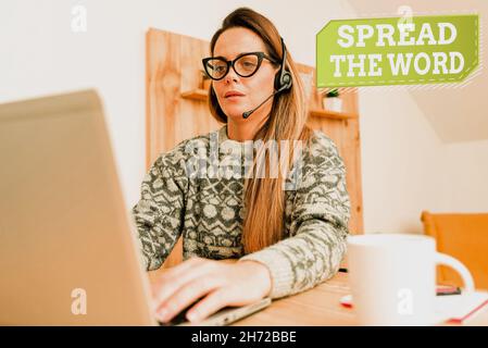 Konzeptuelle Bildunterschrift verbreitet das Wort. Internet-Konzept teilen die Informationen oder Nachrichten mit Social Media Abstract Writing New Blog Content, Reading Stockfoto