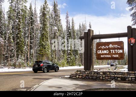 Grand Teton National Park, USA - 09. Juni 2019: Der Nordeingang des Grand Teton National Park. Stockfoto