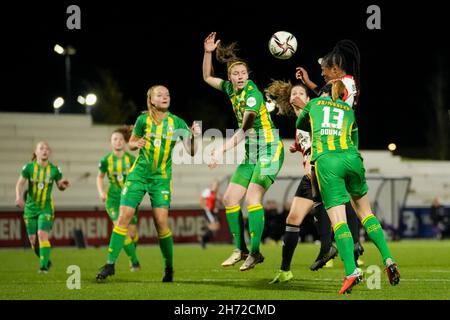 ROTTERDAM, NIEDERLANDE - 19. NOVEMBER 1: Celainy Obispo von Feyenoord während des Pure Energie Eredivisie Vrouwen-Spiels zwischen Feyenoord Rotterdam Vrouwen 1 und ADO Den Haag Vrouwen 19 am Nieuw Varkenoord am 2021. November in Rotterdam, Niederlande (Foto: Yannick Verhoeven/Orange Picics) Quelle: Orange Pics BV/Alamy Live News Stockfoto