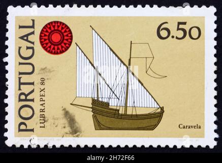 PORTUGAL - UM 1980: Eine in Portugal gedruckte Briefmarke zeigt Karavelle, Lubripex ’80 Emblem, Briefmarkenausstellung, Lissabon, um 1980 Stockfoto