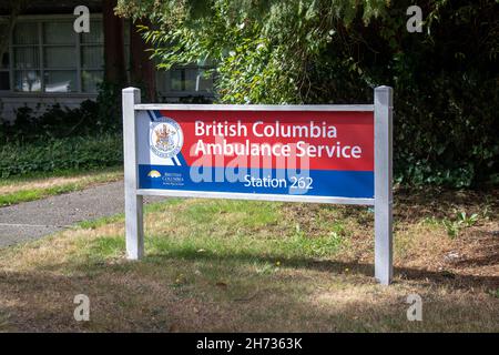 Vancouver, Kanada - 3,2021. September: Ansicht des Schilds British Columbia Ambulance Service in der Nähe des UBC Krankenhauses Stockfoto