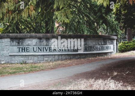 Vancouver, Kanada - September 3,2021: Ansicht des Zeichens UBC an der University Bvld Stockfoto