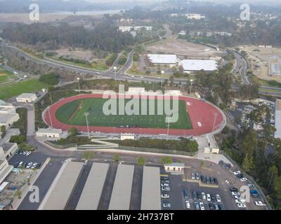 Luftaufnahme des Hockey mit Spielern an der Scripps Ranch High School in San Diego, Kalifornien, USA. 18th. November 2021 Stockfoto