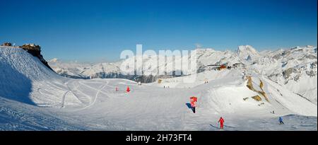 FRANKREICH, SAVOIE (73), SAINT-BON-TARENTAISE, COURCHEVEL, START DER ROTEN PISTE COMBE DE LA SAULIRE Stockfoto