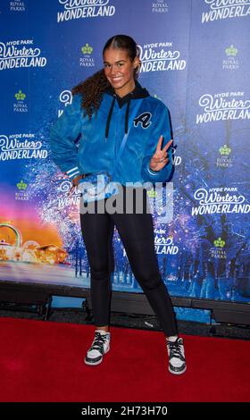 London, Großbritannien. 18th. November 2021. Tillie Amartey nimmt am VIP Preview Evening des Hyde Park Winter Wonderland in London Teil. (Foto von Gary Mitchell/SOPA Images/Sipa USA) Quelle: SIPA USA/Alamy Live News Stockfoto