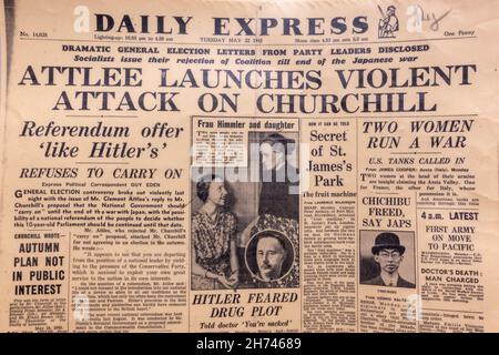 „Attlee startet gewaltsamen Angriff auf Churchill“, Schlagzeile auf der Titelseite nach dem Ende des Zweiten Weltkriegs in Europa, Daily Express, 22nd. Mai 1945. Stockfoto