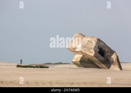 Atlantic Wall Bunker gestrandet am Hourdel Strand. Somme-Bucht, Frankreich. Stockfoto