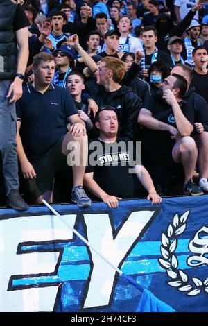 New South Wales, Australien. 20th. November 2021. 20th. November 2021; CommBank Stadium, Parramatta, New South Wales, Australien; A League Football, Western Sydney Wanderers gegen Sydney FC; Sydney FC-Fans unterstützen ihr Team Credit: Action Plus Sports Images/Alamy Live News Stockfoto