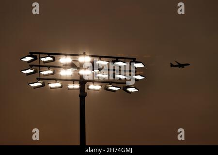 Atmosphäre im Kreislauf – Flutlicht. Qatar Grand Prix, Samstag, 20th. November 2021. Doha, Katar. Stockfoto