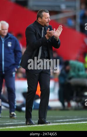 Sheffield, Großbritannien. 20th. November 2021. Slavisa Jokanovic Manager von Sheffield Utd ermutigt seine Spieler beim Sky Bet Championship-Spiel in der Bramall Lane, Sheffield. Bildnachweis sollte lauten: Simon Bellis / Sportimage Stockfoto