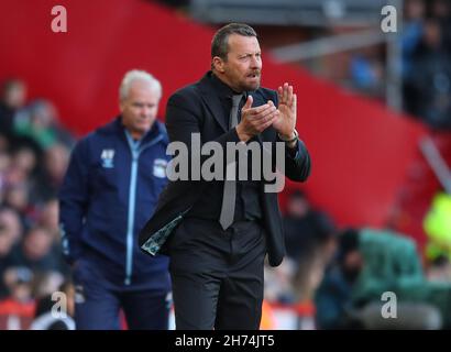 Sheffield, Großbritannien. 20th. November 2021. Slavisa Jokanovic Manager von Sheffield Utd ermutigt seine Spieler beim Sky Bet Championship-Spiel in der Bramall Lane, Sheffield. Bildnachweis sollte lauten: Simon Bellis / Sportimage Stockfoto