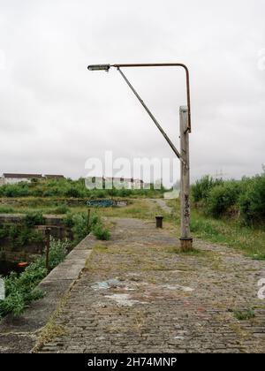 Ein Gebiet von historischem Interesse, verkommen und nicht mehr genutzt, die Brownfield-Stätte von Govan Graving Docks, Schottland Stockfoto