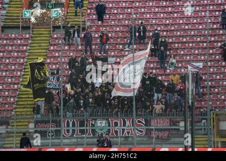 Stadio Renato Curi, Perugia, Italien, 20. November 2021, tifosi crotone während des AC Perugia gegen den FC Crotone - Italienische Fußballmeisterschaft Liga BKT Stockfoto