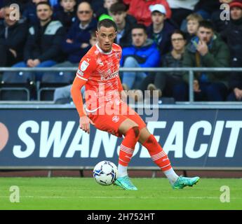 Swansea.com Stadium, Swansea, Großbritannien. 20th. November 2021. EFL Championship Football, Swansea versus Blackpool; Jerry Yates of Blackpool Credit: Action Plus Sports/Alamy Live News Stockfoto