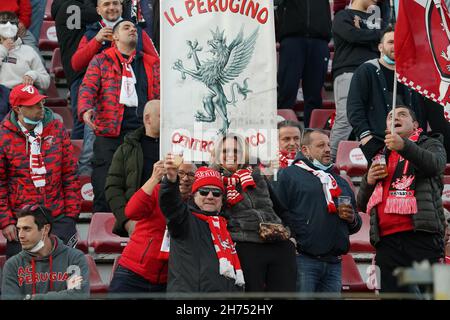 Stadio Renato Curi, Perugia, Italien, 20. November 2021, tifosi perugia während des AC Perugia gegen FC Crotone - Italienische Fußballmeisterschaft Liga BKT Stockfoto