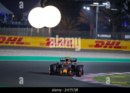 11 PEREZ Sergio (mex), Red Bull Racing Honda RB16B, Action während des Formel 1 Ooredoo Qatar Grand Prix 2021, 20th Lauf der FIA Formel 1 Weltmeisterschaft 2021 vom 19. Bis 21. November 2021 auf dem Losail International Circuit, in Lusail, Katar - Foto: Florent Gooden/DPPI/LiveMedia Stockfoto